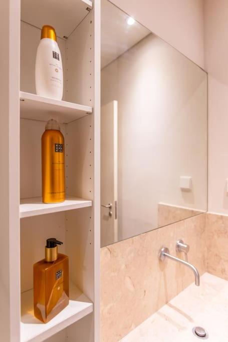 Sunny Bica - Downtown Large Apartment